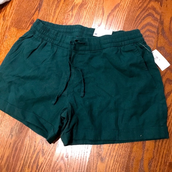 New cute old navy shorts - Picture 1 of 3